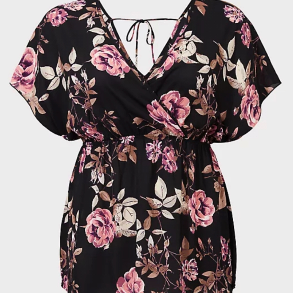 NWT Torrid Brand Black Floral Surplice Babydoll Top Size 6 (Torrid Sizing)